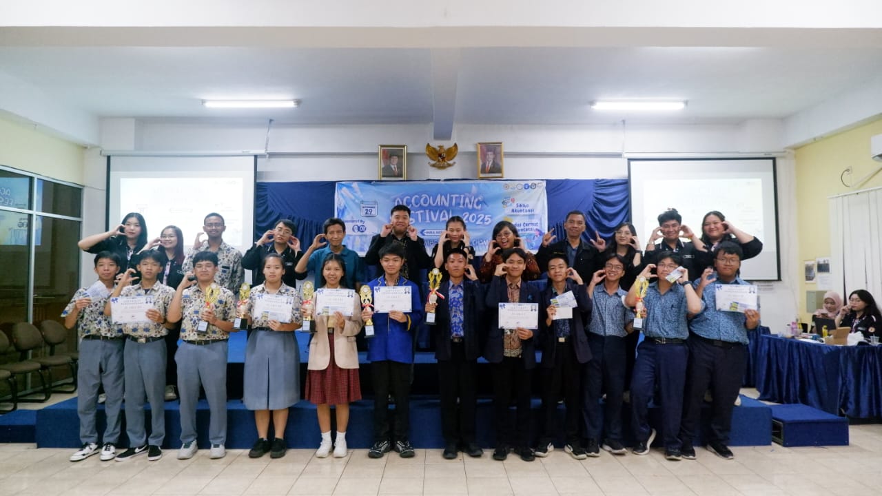 Foto Bersama Penutupan 1