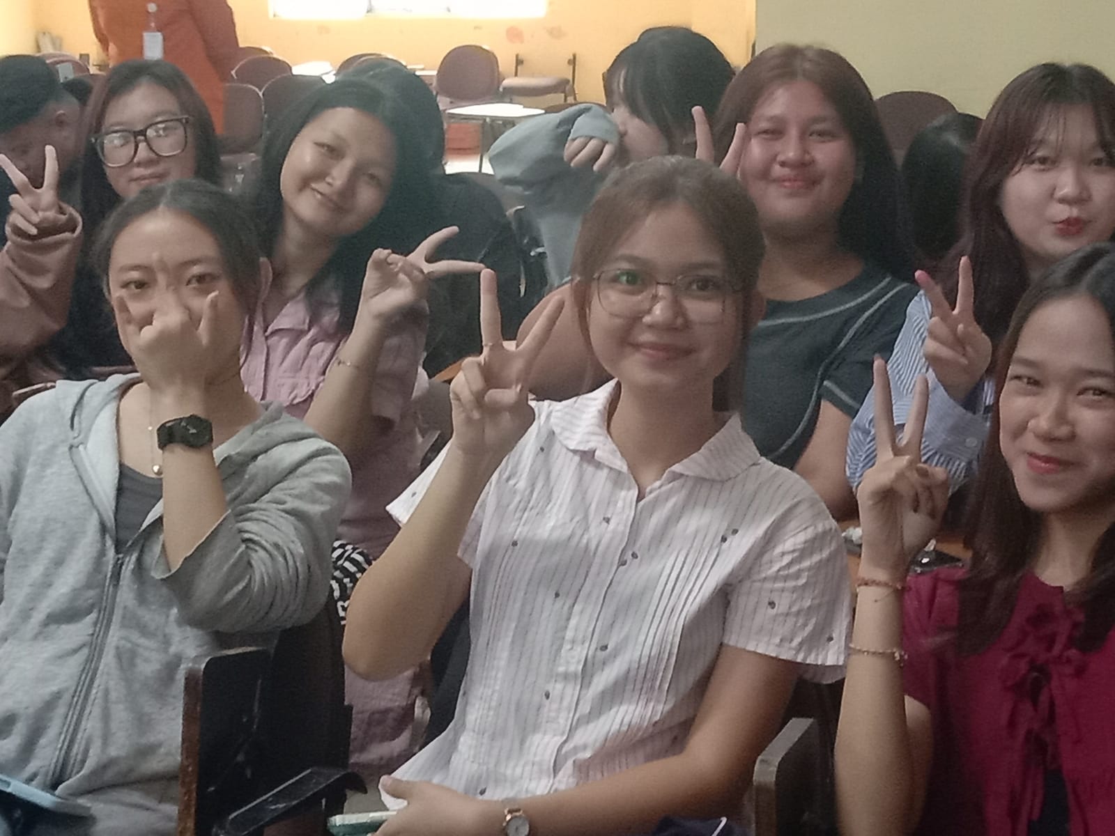 Sesi tanya jawab peserta