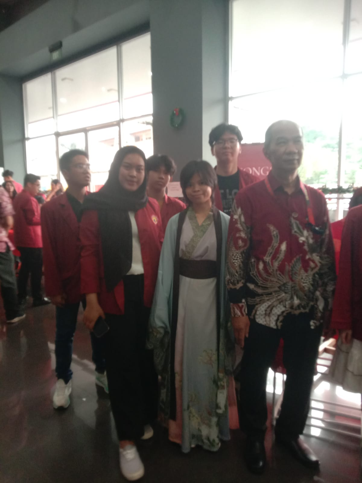 pameran 4