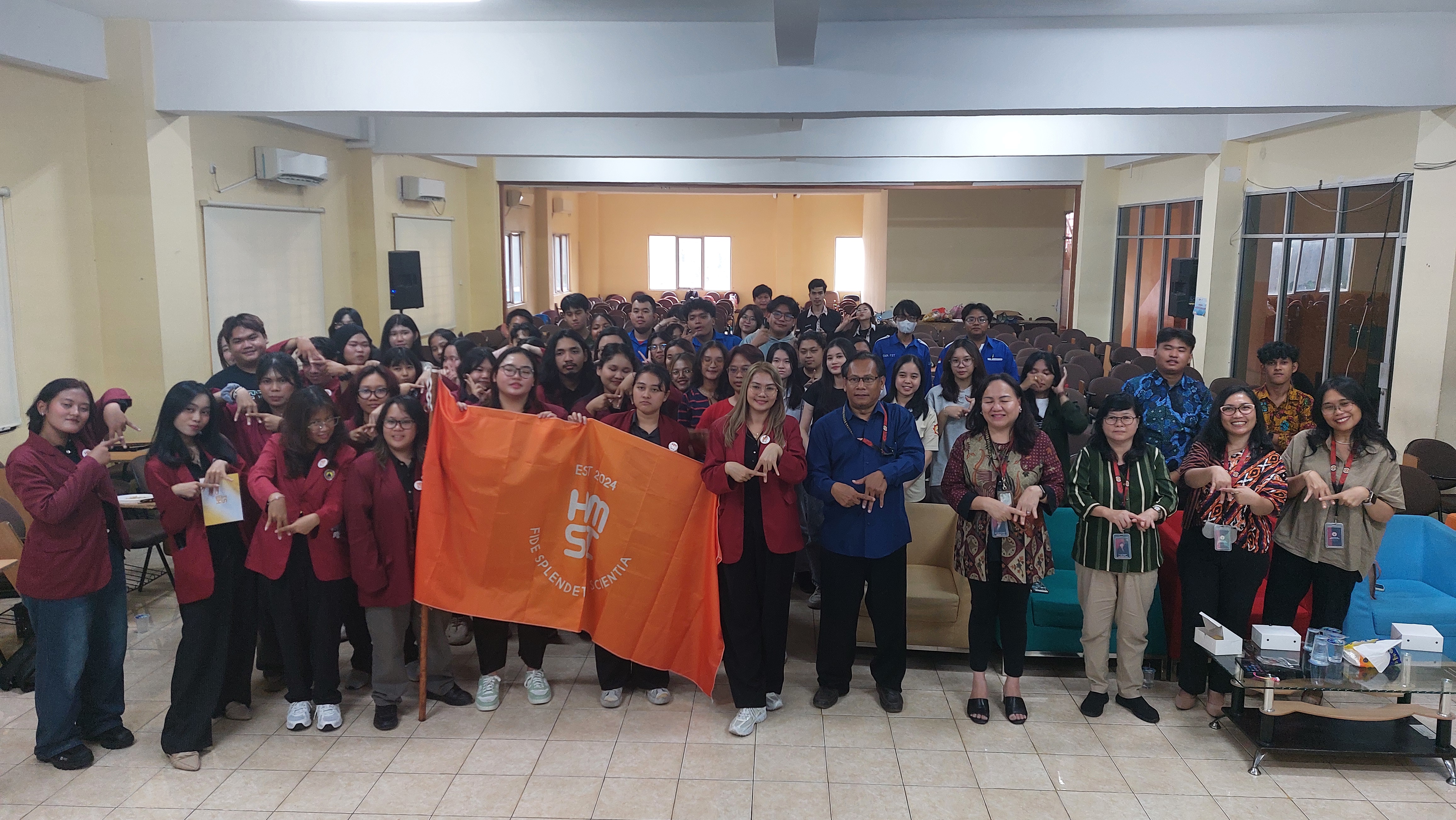 Foto Bersama Pengurus
